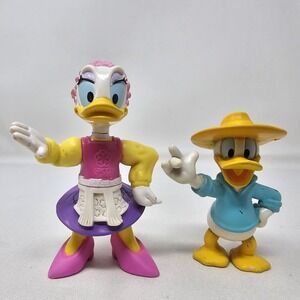 Vintage Disney‎ (Lot Of 2) Epcot Donald Daisy Duck Figure Farmer Sun Hat